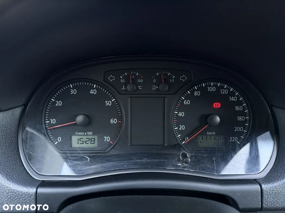 Volkswagen Polo 1.4 16V Comfortline - 25