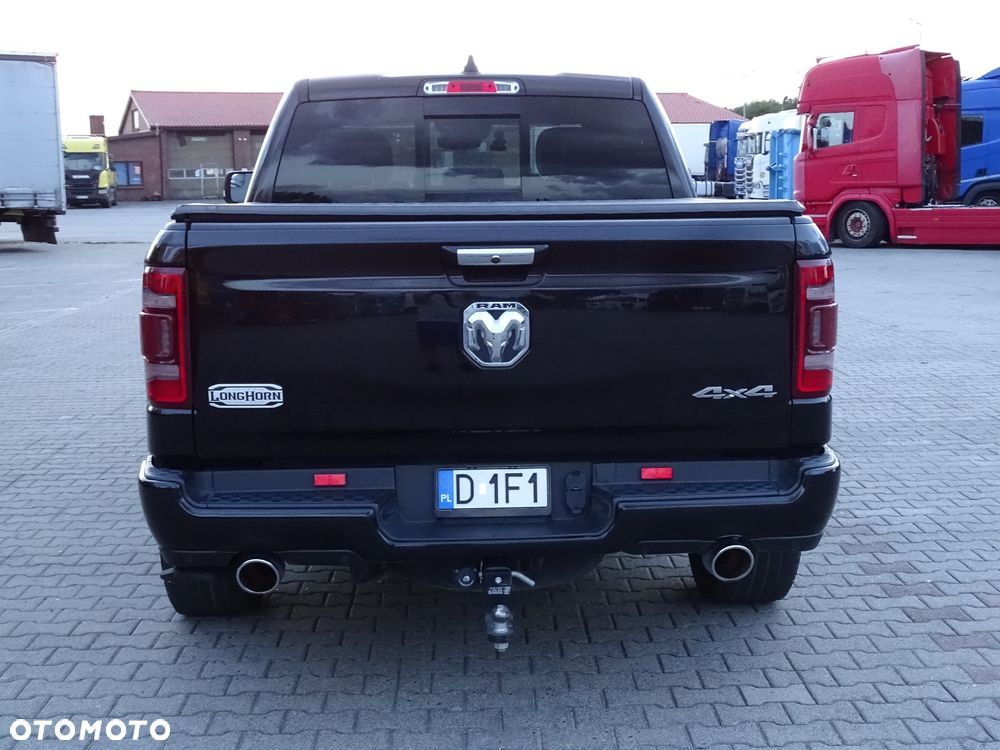 RAM 1500 Crew Cab Longhorn - 11
