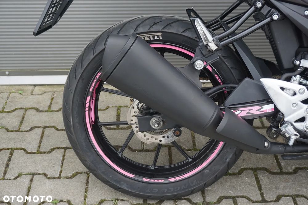 Suzuki GSX-R - 18