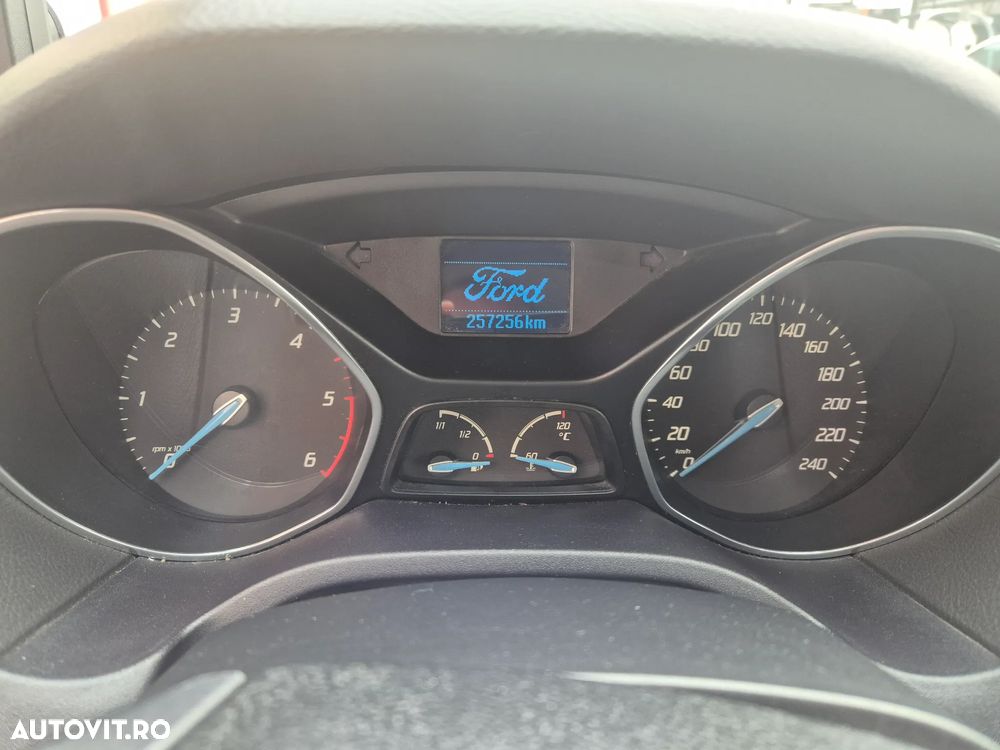Ford Focus 1.6 EcoBoost Start Stop Sport - 9