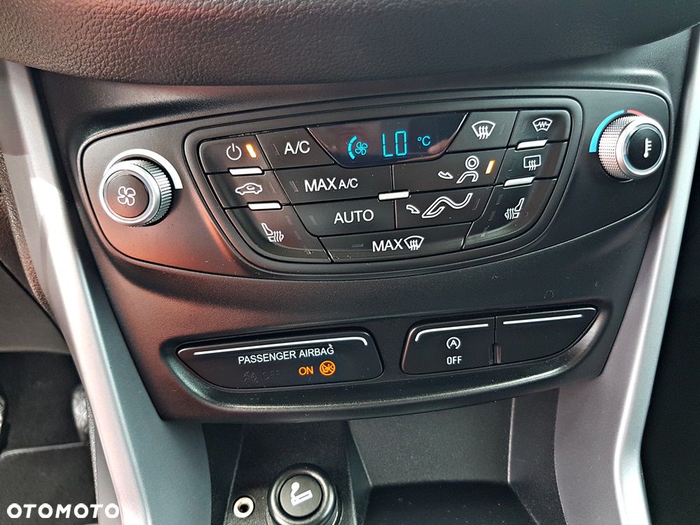 Ford B-MAX 1.0 EcoBoost Titanium X EU6 - 19