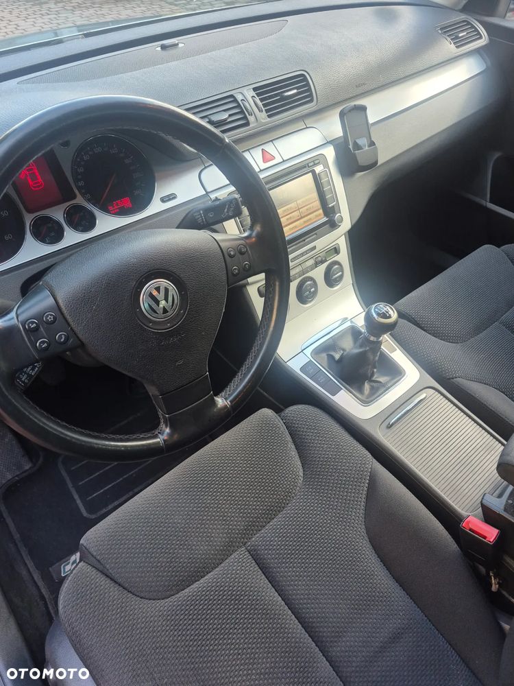 Volkswagen Passat Variant 2.0 TDI DPF Trendline - 6