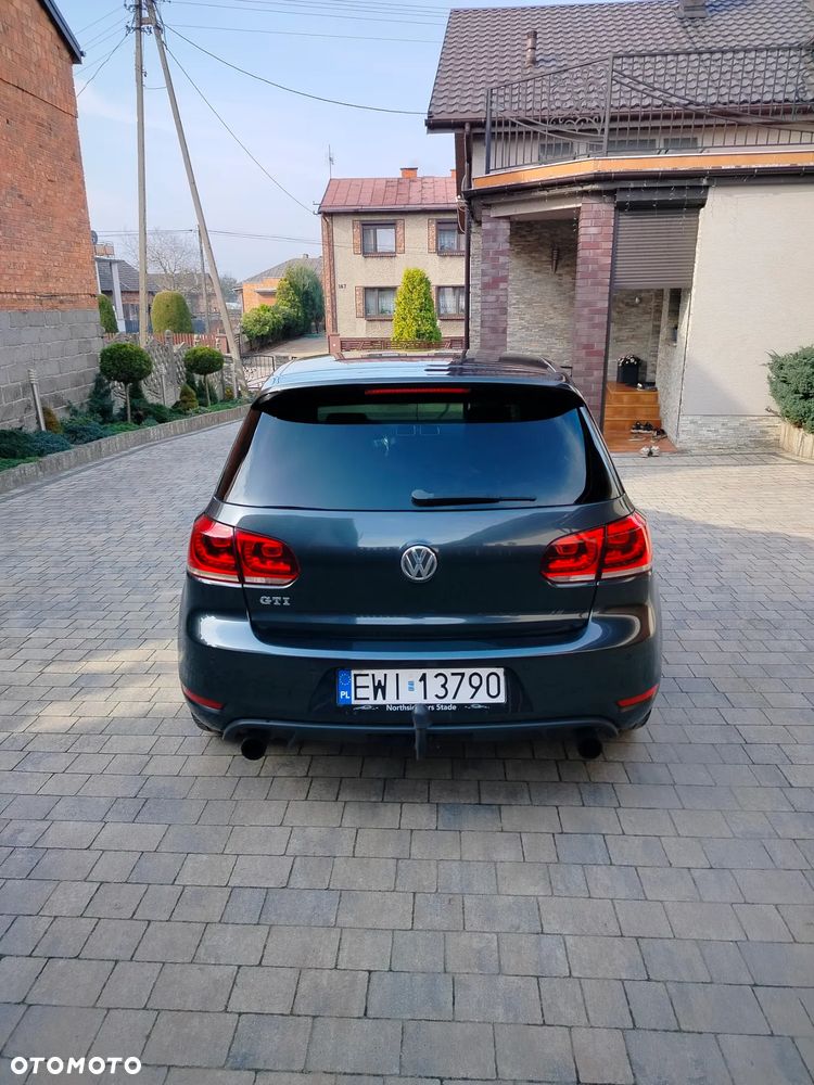 Volkswagen Golf - 3