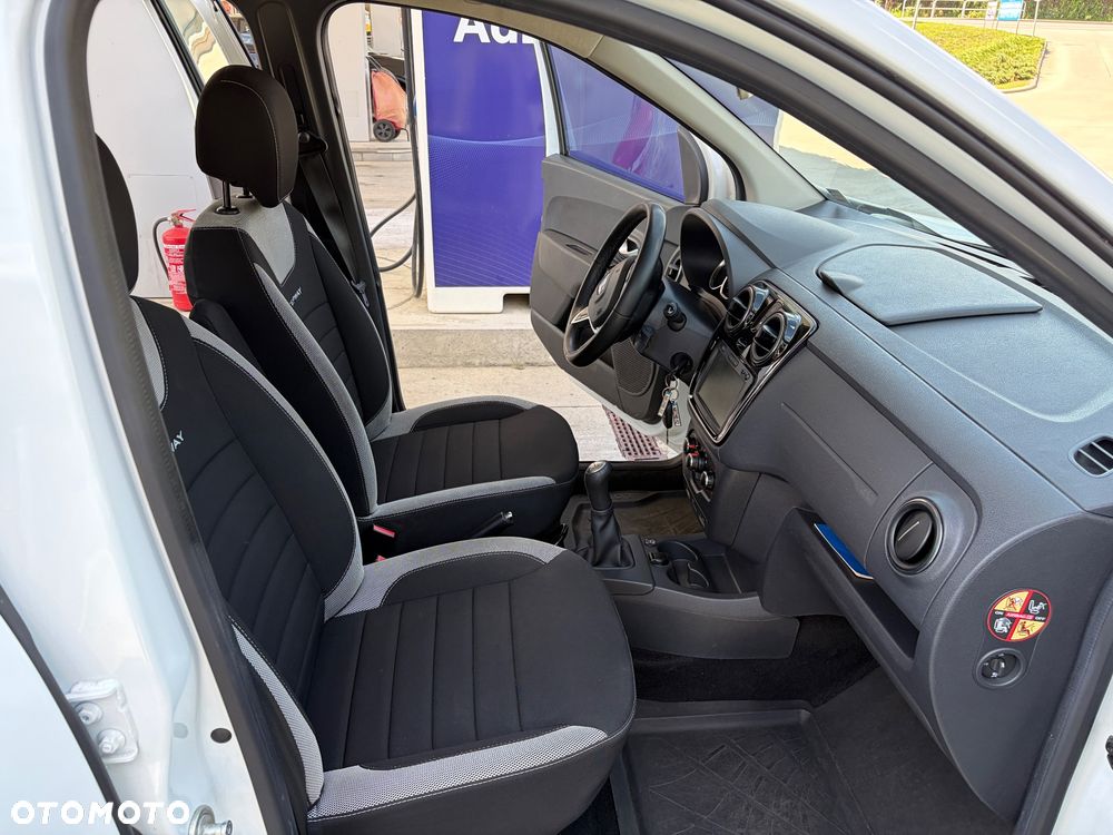 Dacia Lodgy 1.6 SCe Stepway S&S - 17