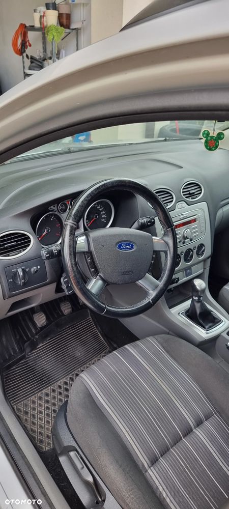 Ford Focus 1.6 TDCi Ambiente - 6