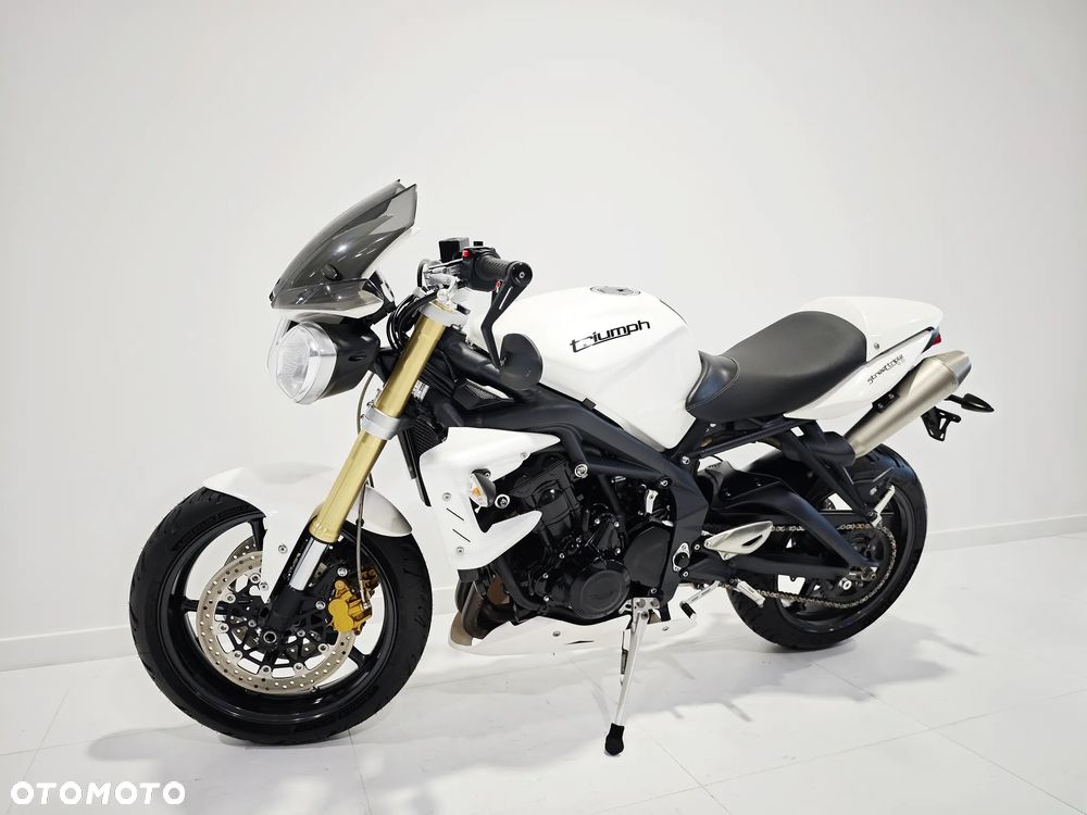 Triumph Street Triple - 17