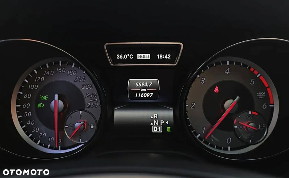 Mercedes-Benz CLA 200 CDI 7G-DCT - 14