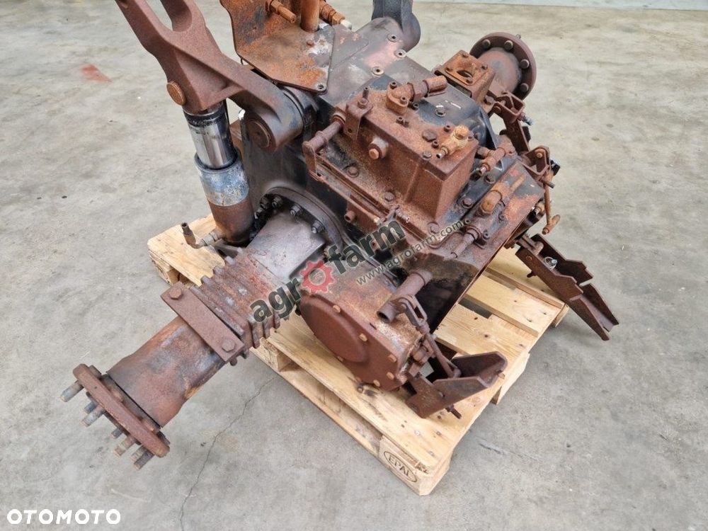 Tylny most Claas Celtis 7700098371 - 3