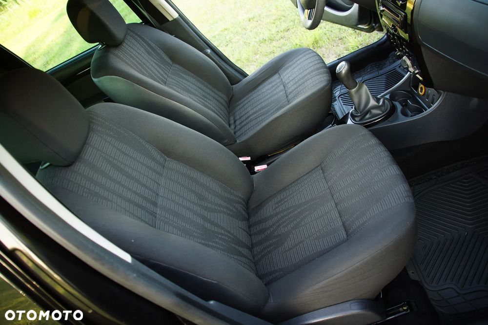 Dacia Duster 1.6 16V 4x2 - 8