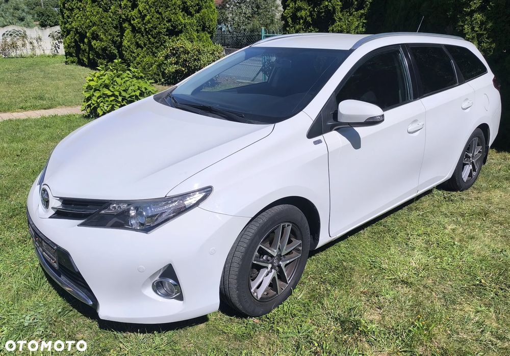 Toyota Auris - 1