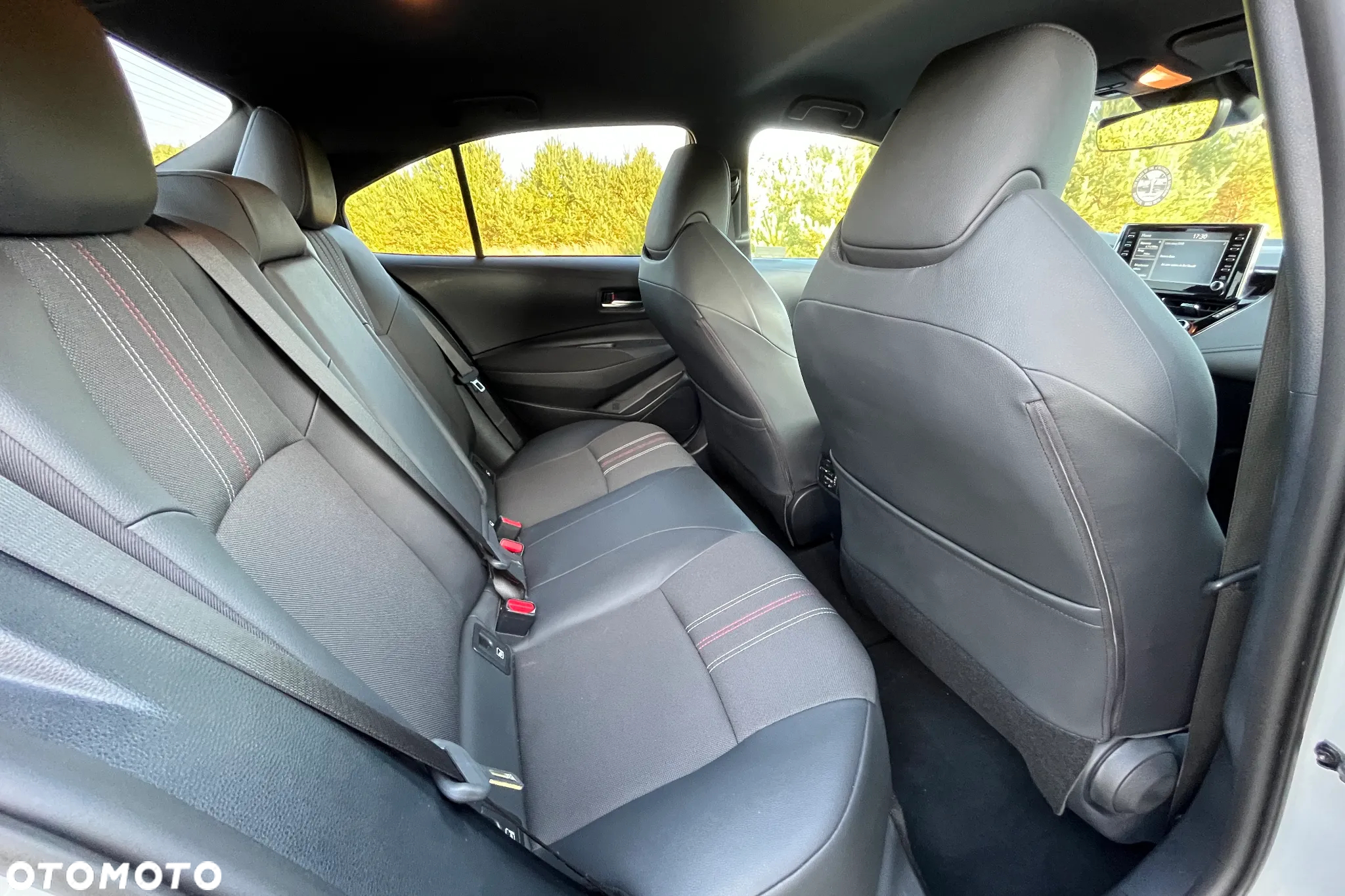 Toyota Corolla 1.6 GR Sport - 30