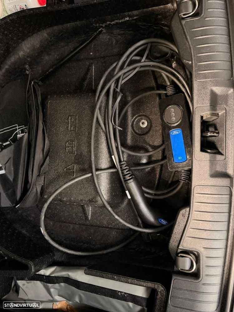 Ford Kuga 2.5 PHEV ST-Line - 40