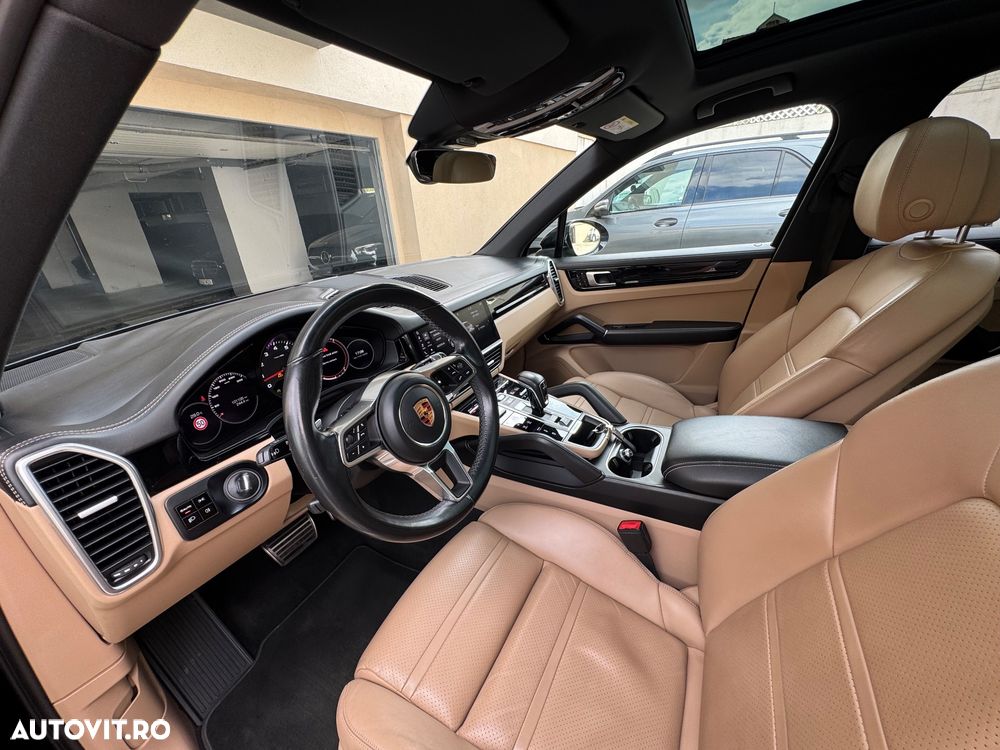 Porsche Cayenne S - 12