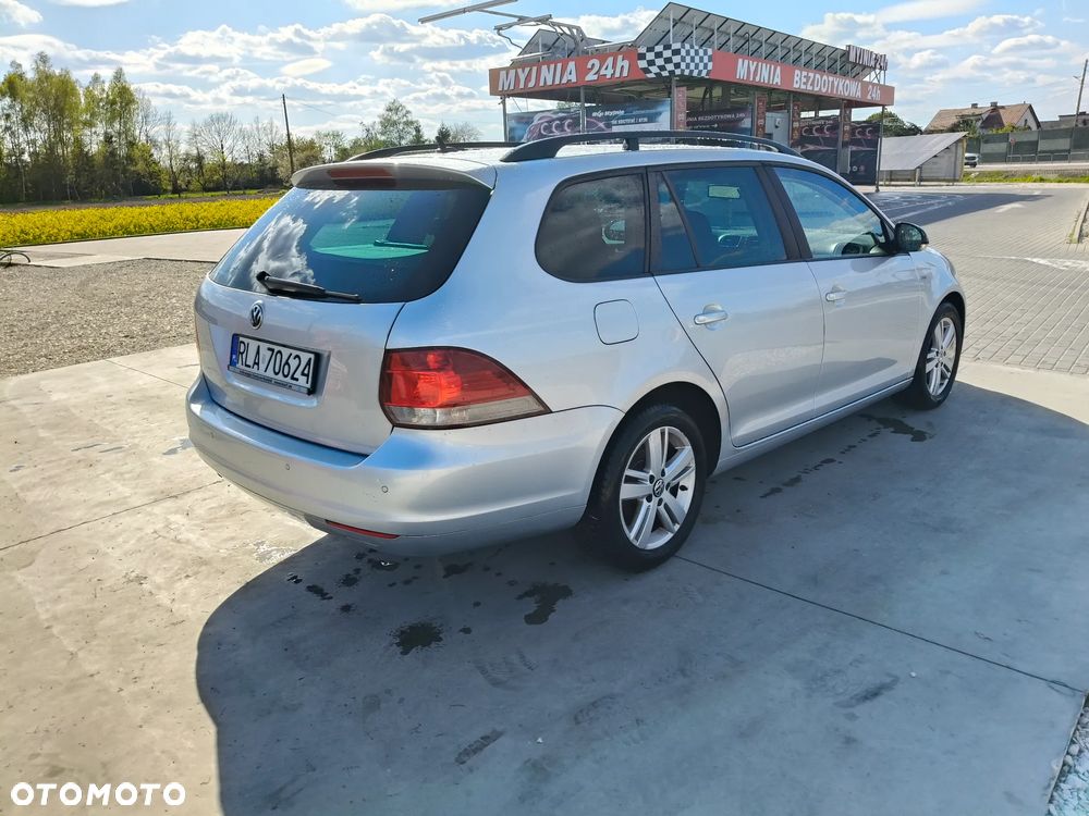 Volkswagen Golf 1.6 TDI BlueMotion Technology Comfortline - 4