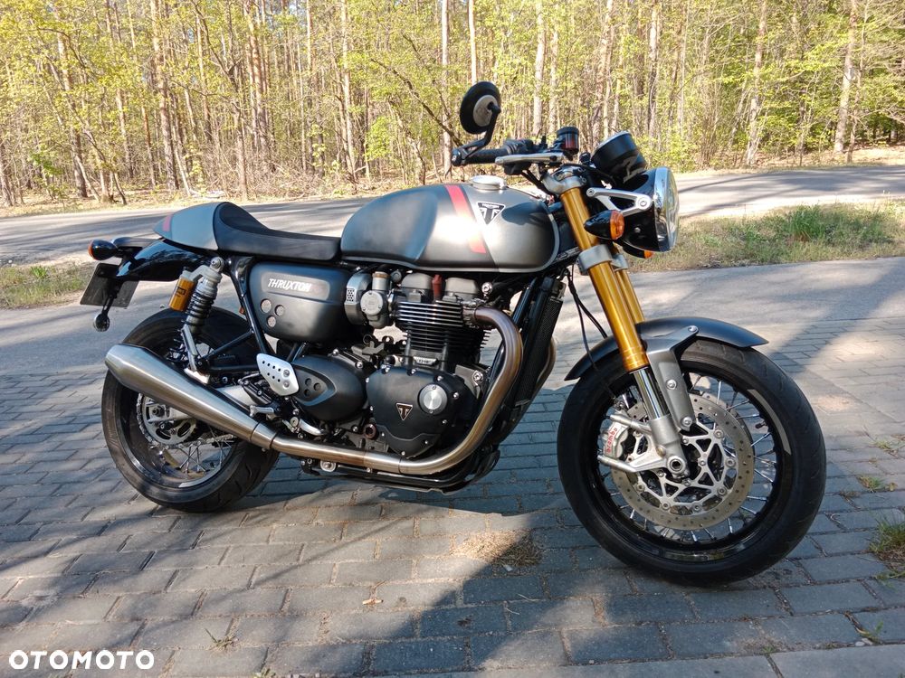 Triumph Thruxton - 1