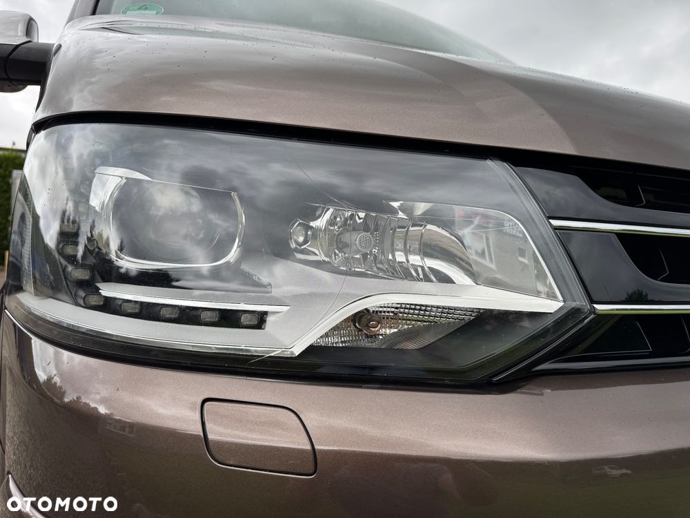 Volkswagen Multivan - 35