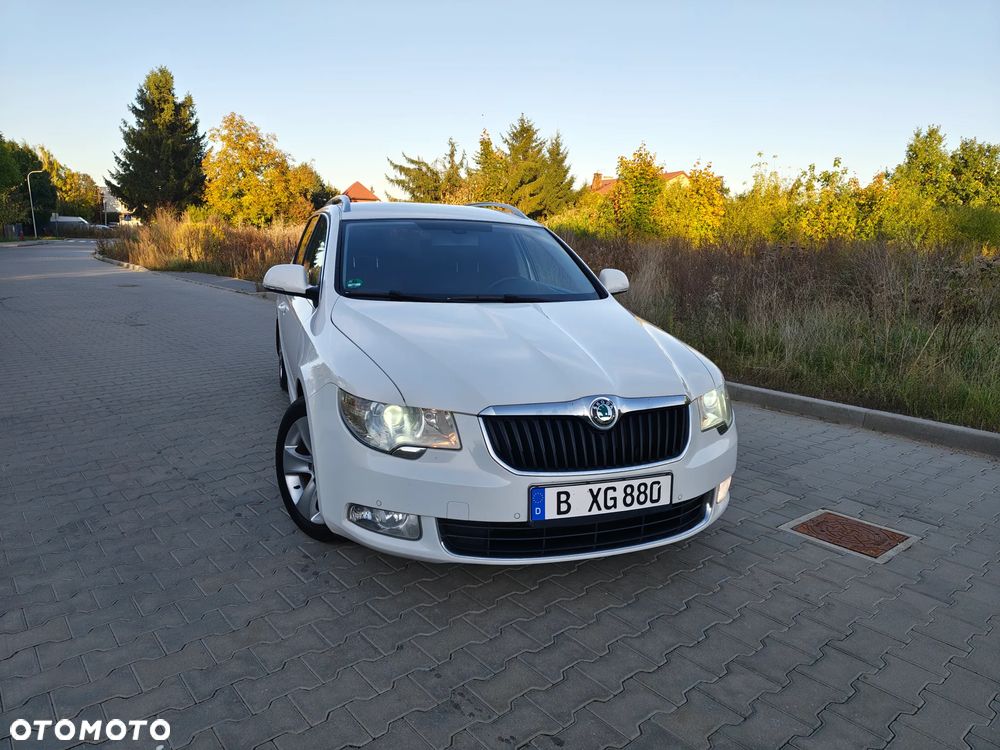 Skoda Superb 2.0 TDI DSG Ambition - 14