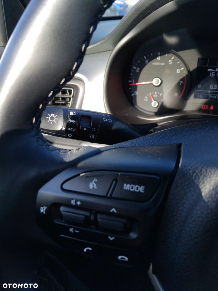 Kia Stonic 1.2 M - 12