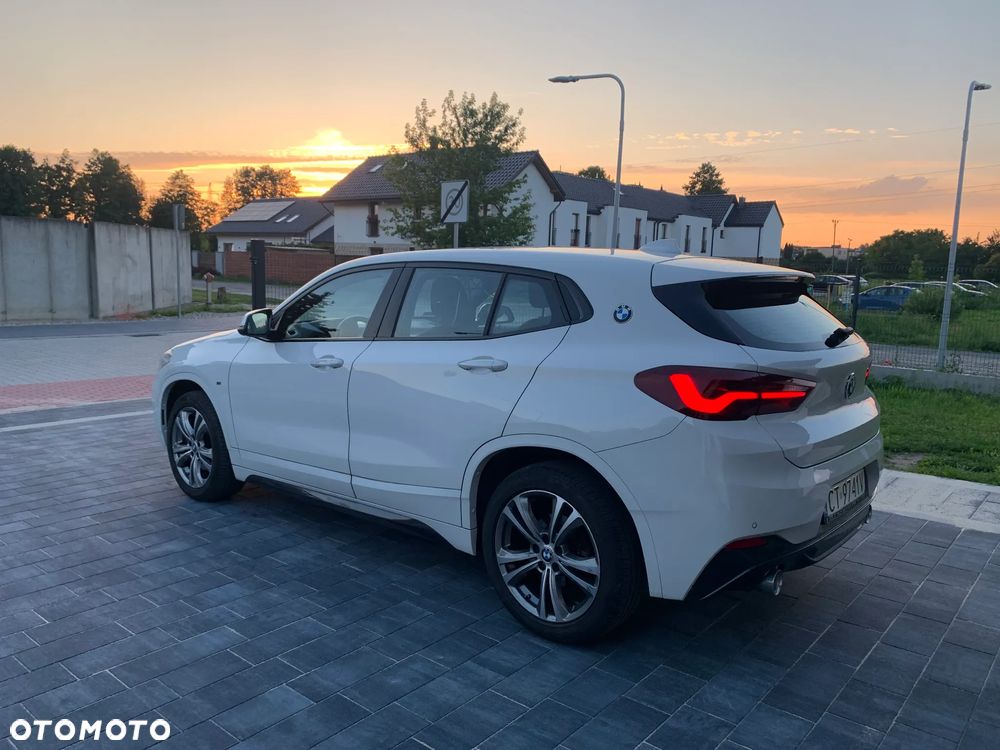 BMW X2 sDrive18d sport - 4