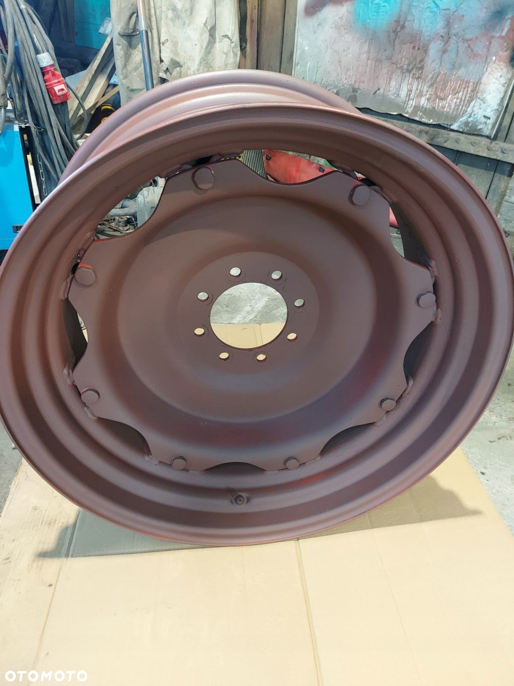 FELGI TYŁ DW14LX30 OTWÓR CENTRALNY 15CM 8 SZPILEK CLAAS ELIOS 210 2015R - 4