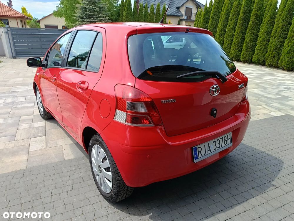 Toyota Yaris 1.33 VVT-i Comfort - 14