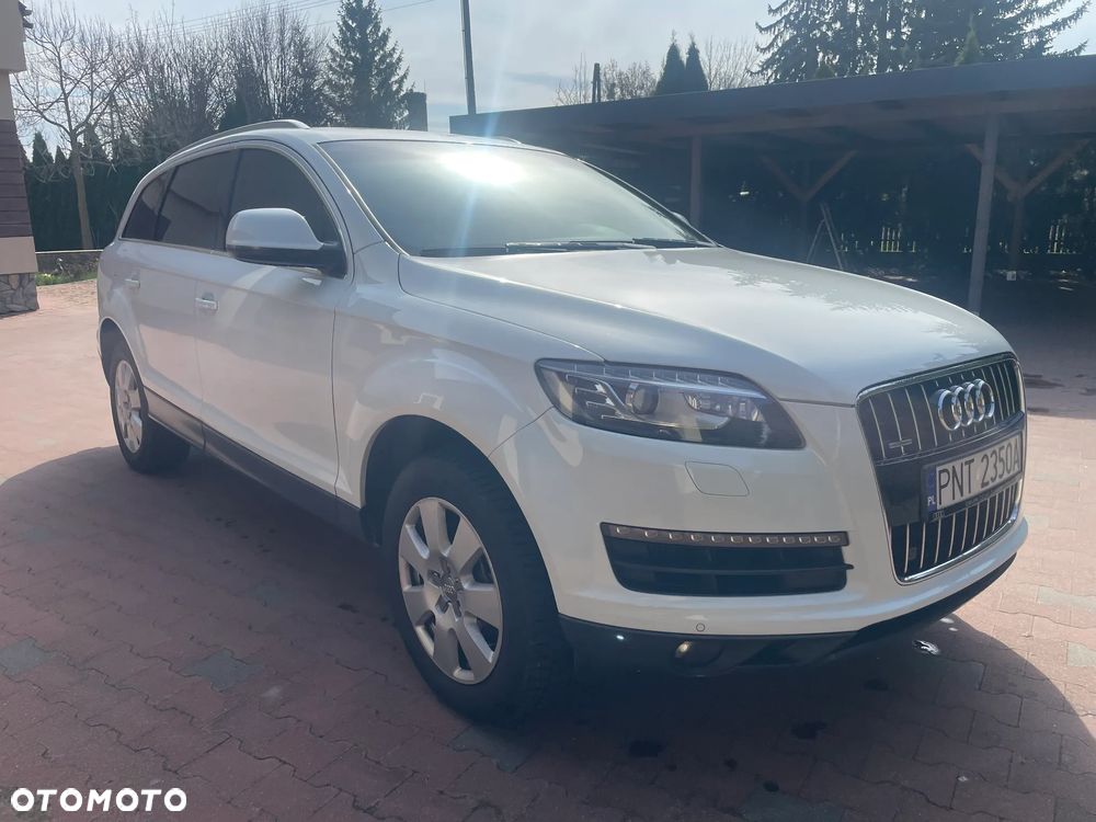 Audi Q7 - 1