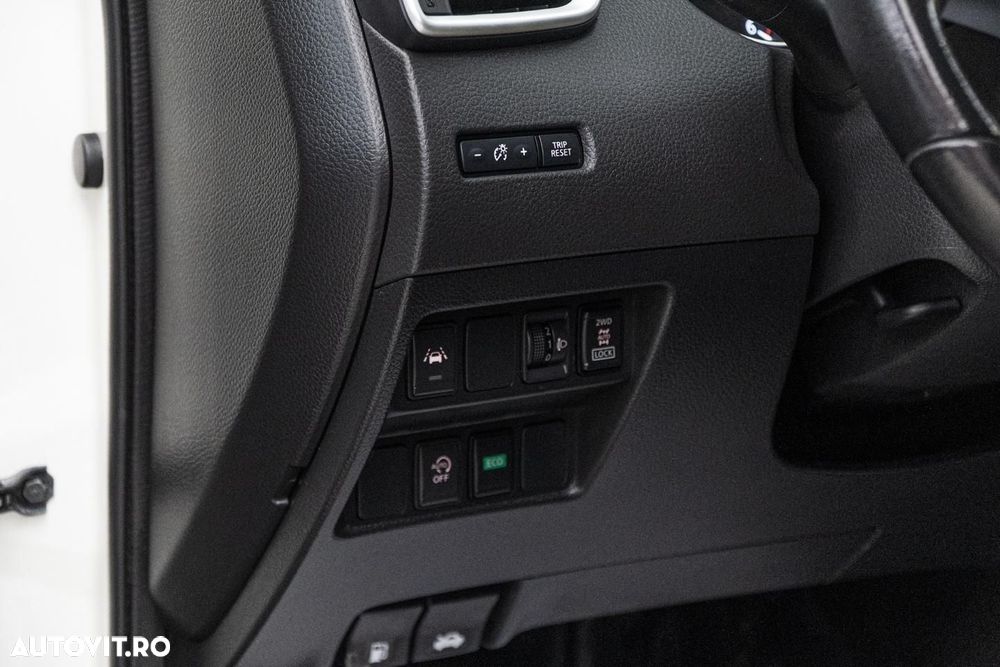 Nissan Qashqai 1.7D 150CP ALL MODE 4X4-I X-TRONIC N-Connecta - 15