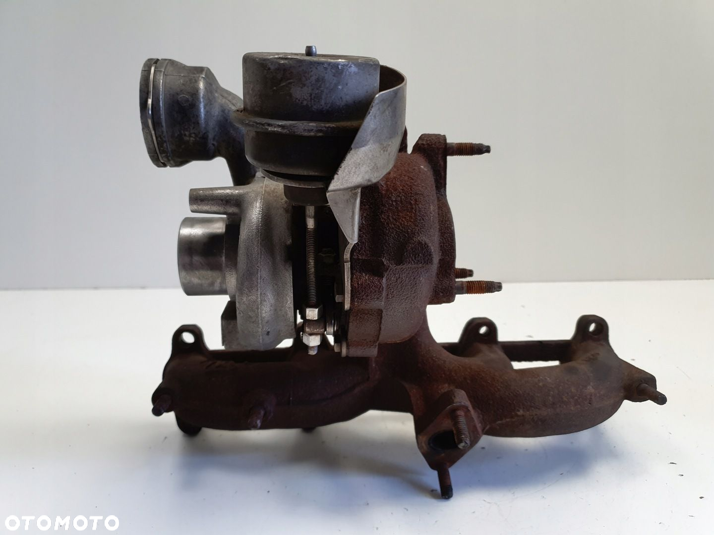VW Golf V 1.9 TDI TURBOSPRĘŻARKA turbo 038253014B - 7