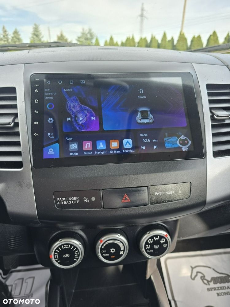 Mitsubishi Outlander - 26