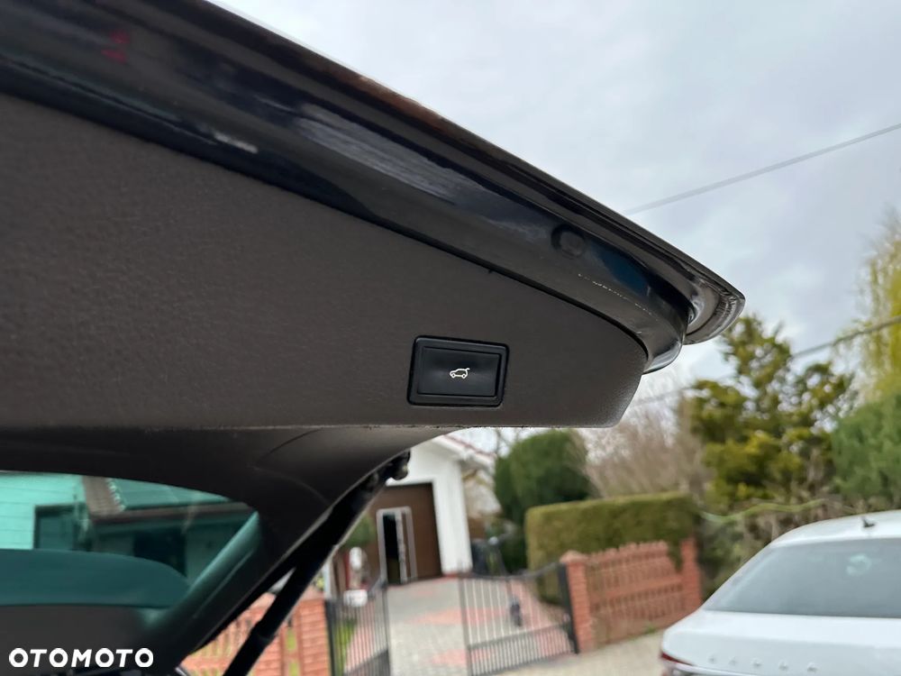 Volkswagen Touareg - 30