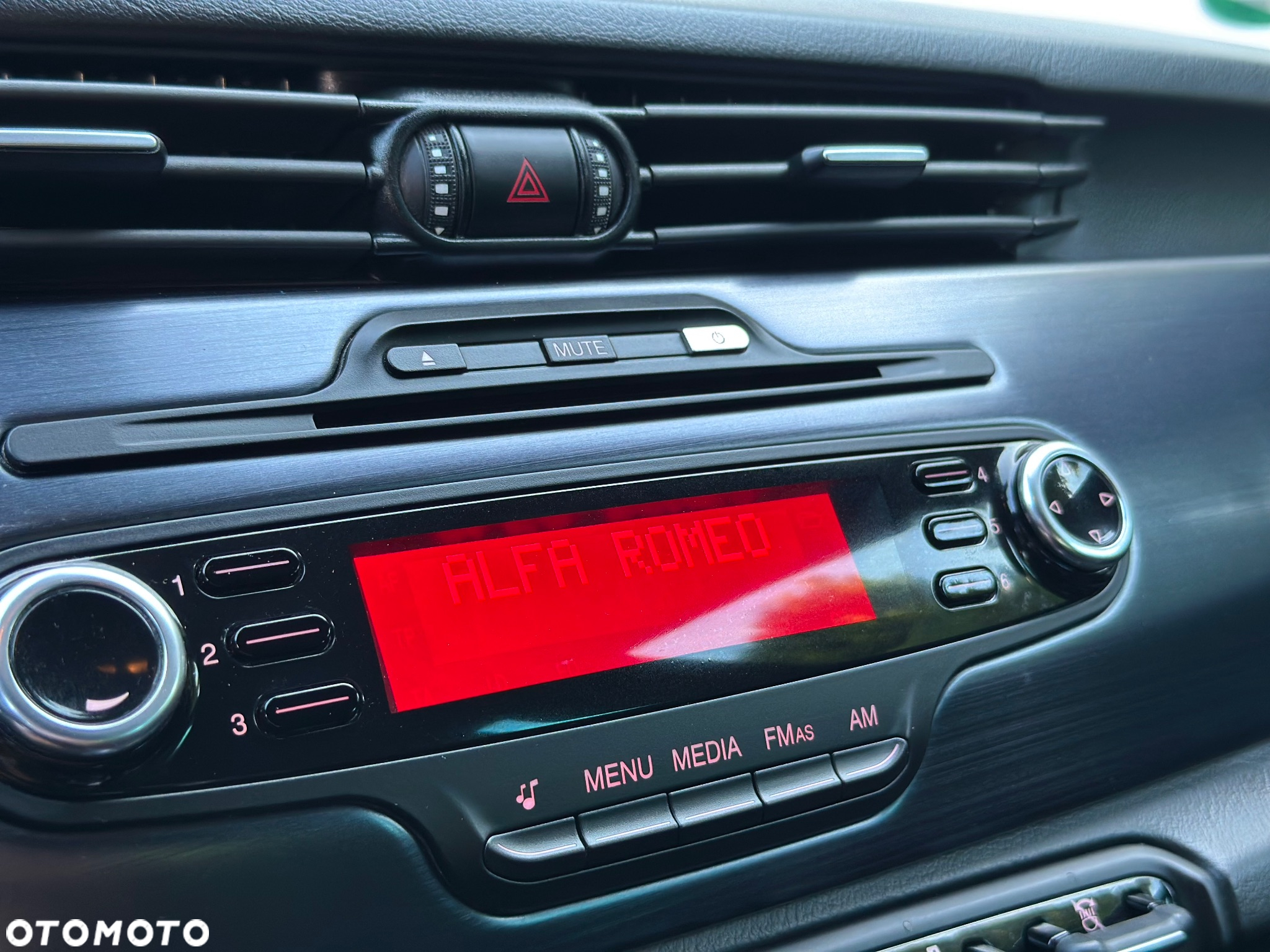 Alfa Romeo Giulietta 1.4 TB MultiAir Distinctive - 35