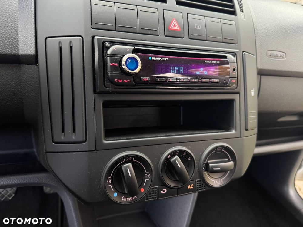 Volkswagen Polo - 23
