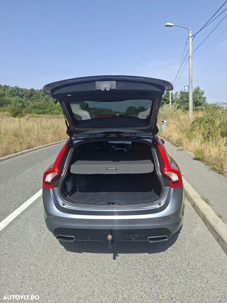 Volvo V60 D3 Summum - 16