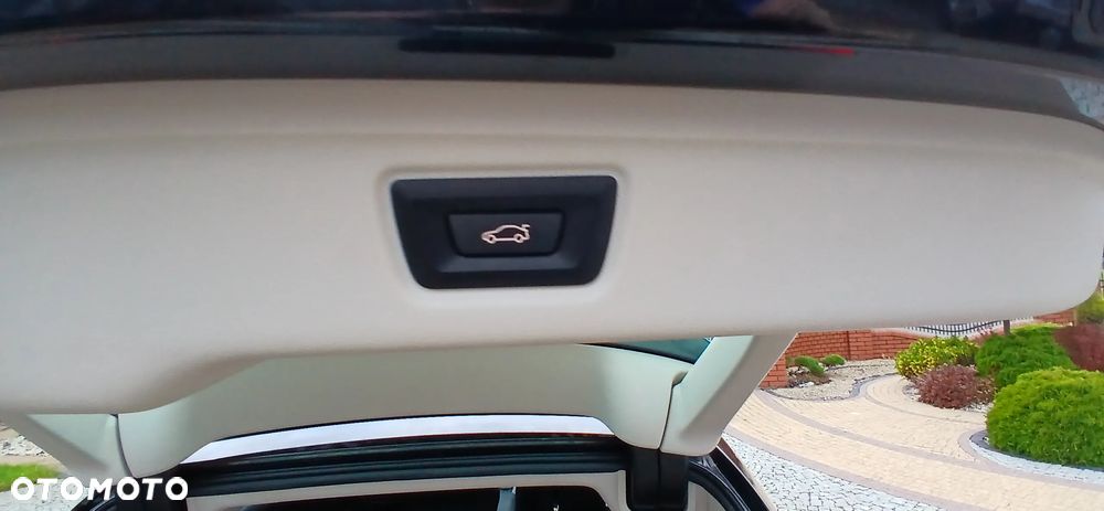 BMW Seria 3 320i Touring Advantage - 11