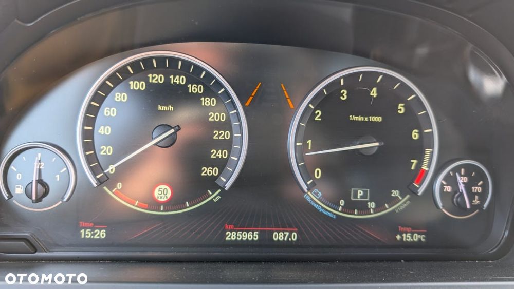 BMW Seria 7 750i xDrive - 10