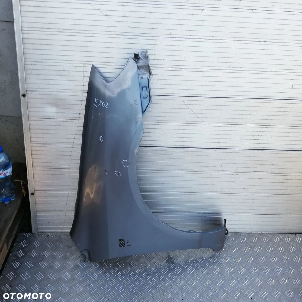 E802/E947/H298 PRAWY BŁOTNIK TOYOTA COROLLA E12 2002-07 SD KOMBI - 1