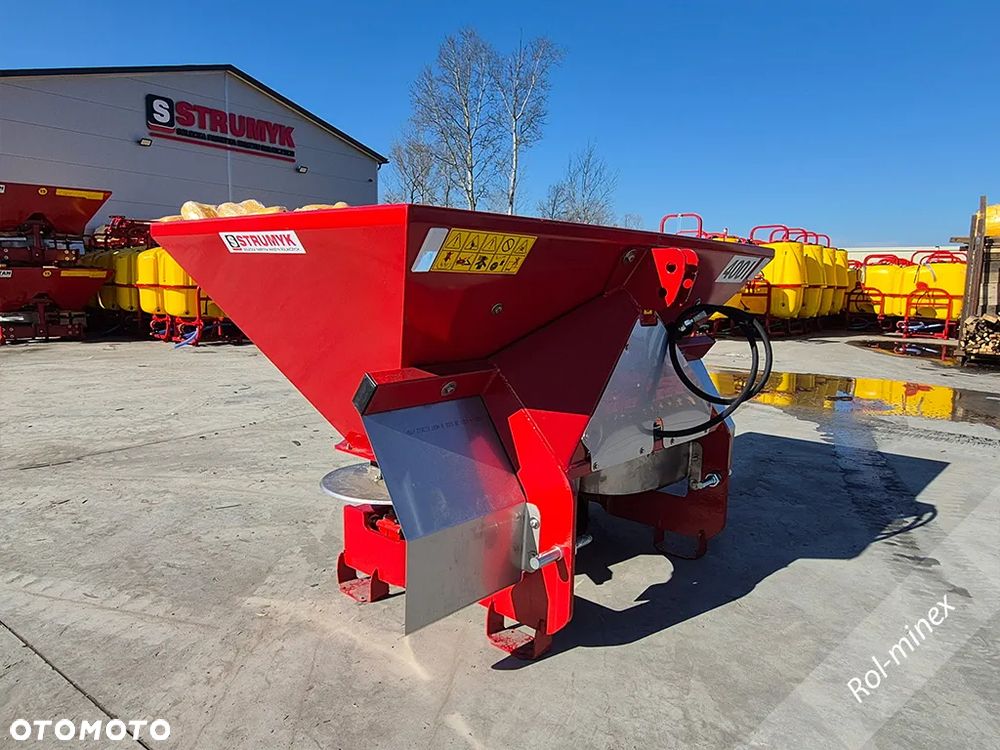 Hydraulika + plandeka Rozsiewacz do nawozów Strumyk Tytan Transport - 1