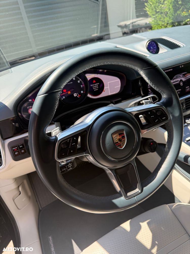 Porsche Cayenne Coupe Standard - 23