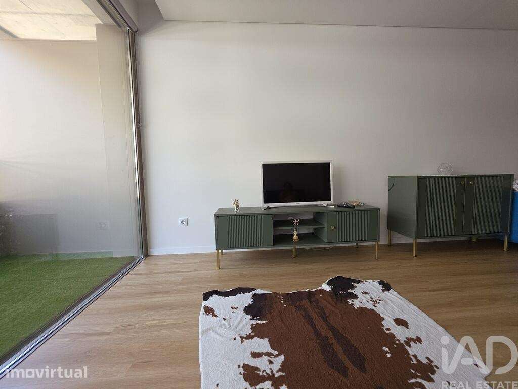 Apartamento T1 em Mafamude e Vilar do Paraíso de 55,00 m2 - Grande imagem: 3/27