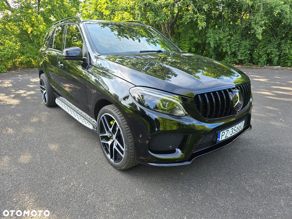 Mercedes-Benz GLE - 1