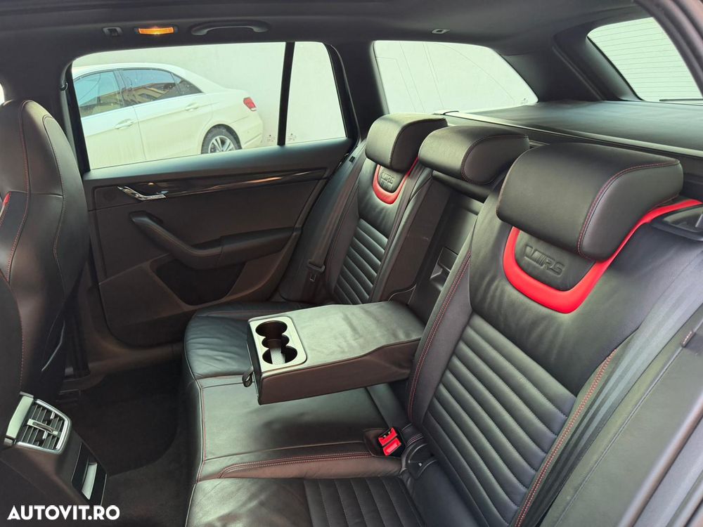 Skoda Octavia 2.0 TDI (Green tec) 4x4 DSG RS - 16