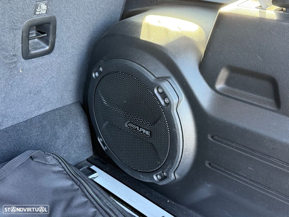 Jeep Wrangler Unlimited - 28