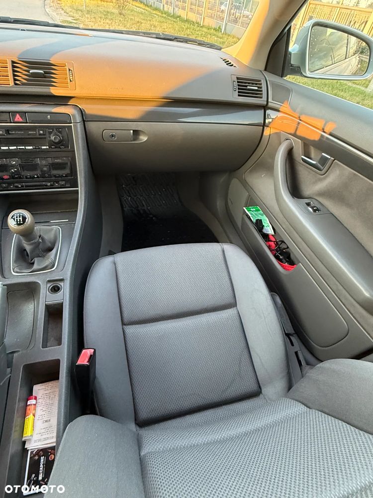 Audi A4 Limousine 2 - 10