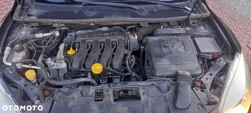 Renault Megane 1.6 16V 110 Dynamique - 10