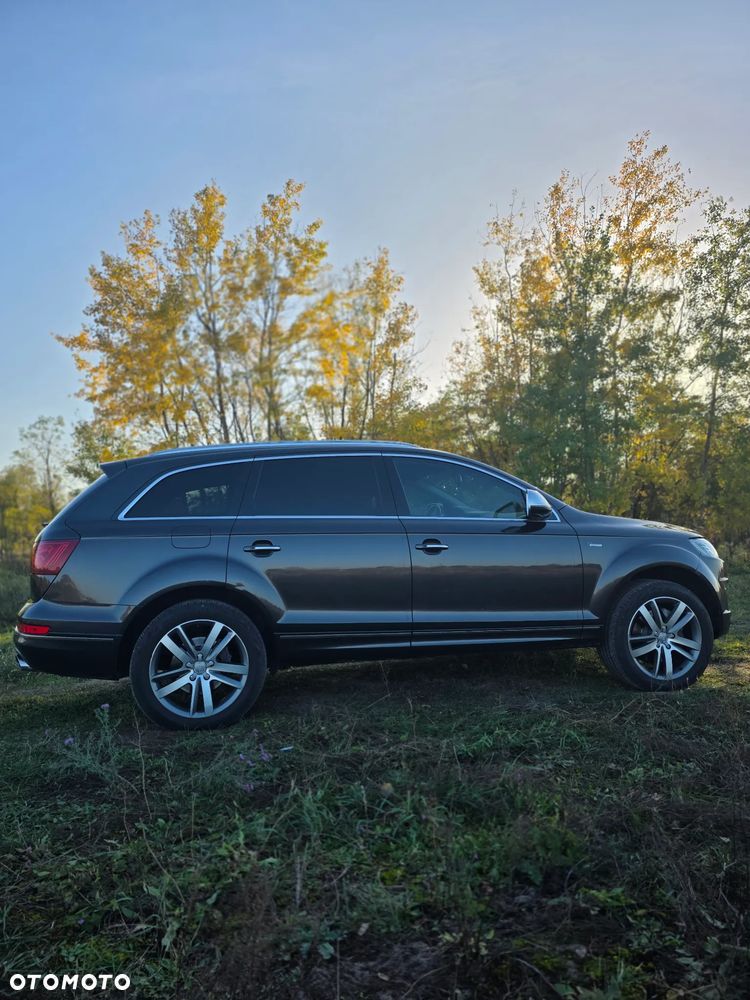 Audi Q7 3.0 TFSI Quattro Tiptr - 6