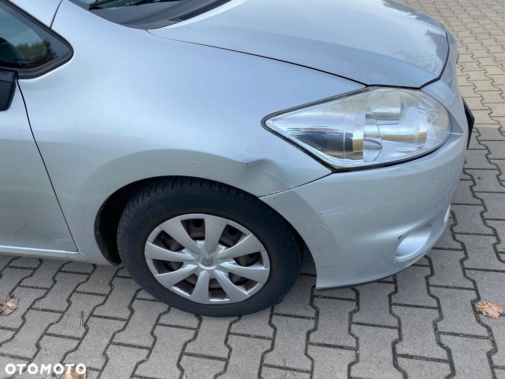 Toyota Auris 1.4 D-4D Terra - 5