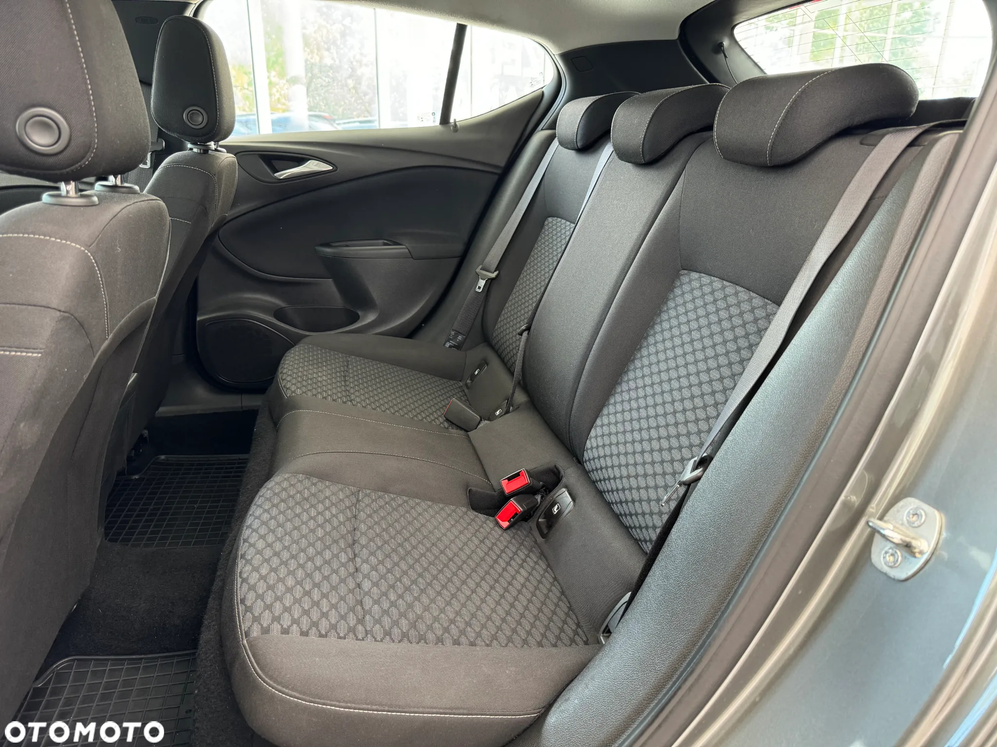 Opel Astra V 1.2 T Edition S&S - 21