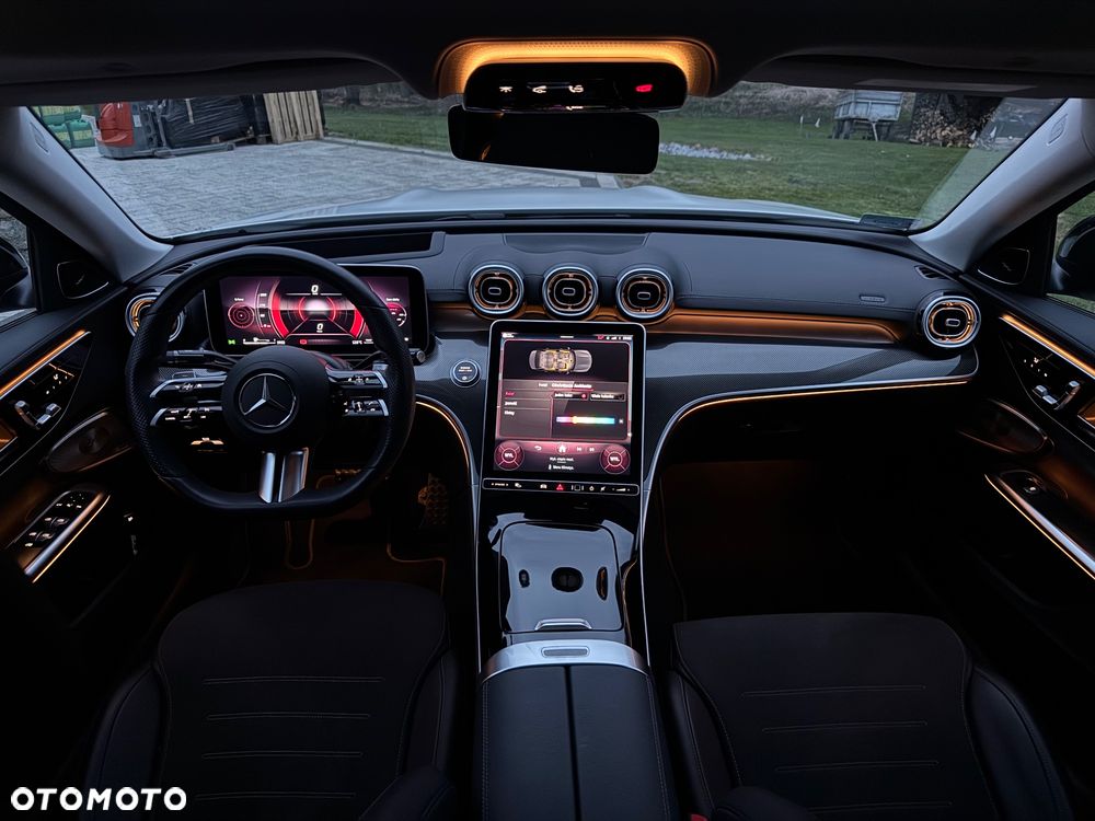 Mercedes-Benz Klasa C 180 mHEV AMG - 35