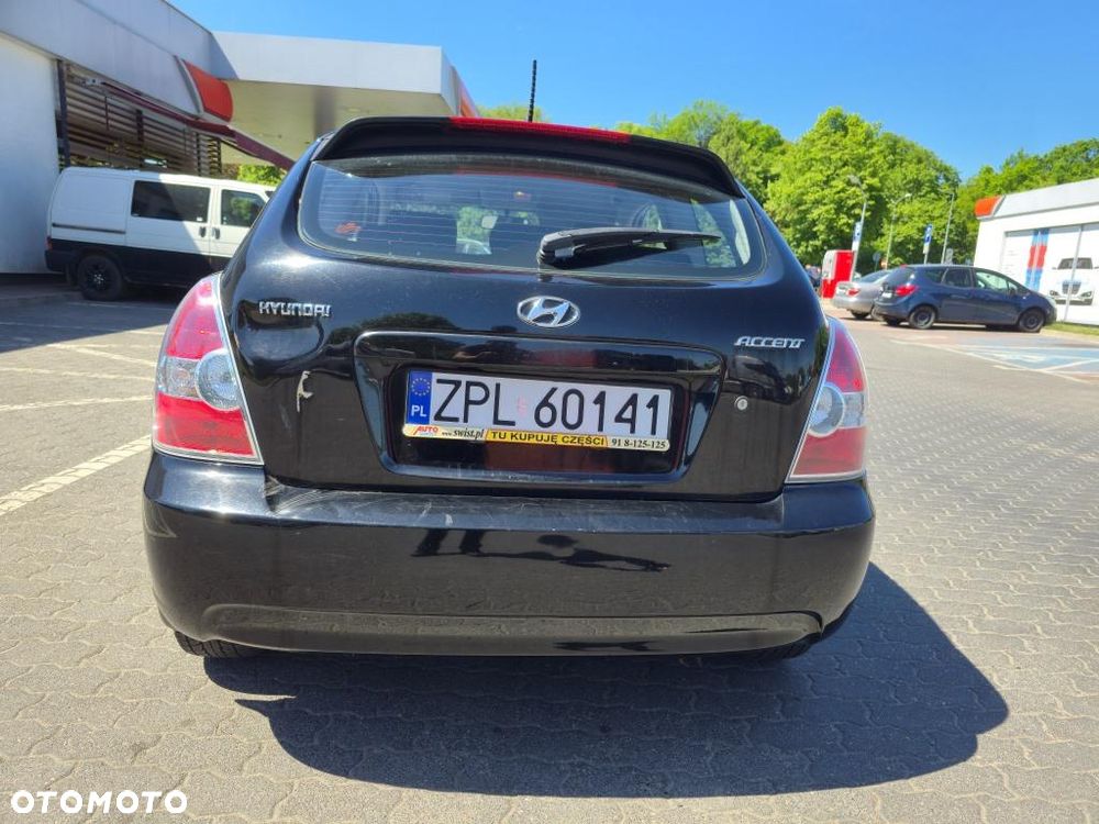 Hyundai Accent 1.4 Comfort - 5