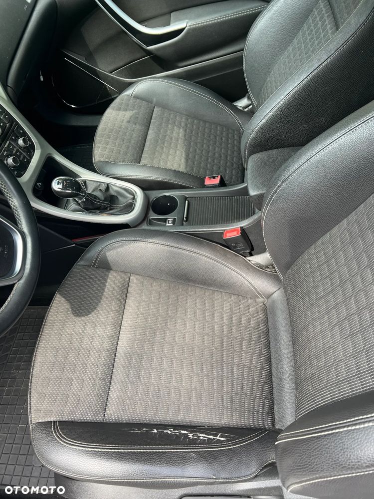 Opel Astra 1.4 Turbo - 9